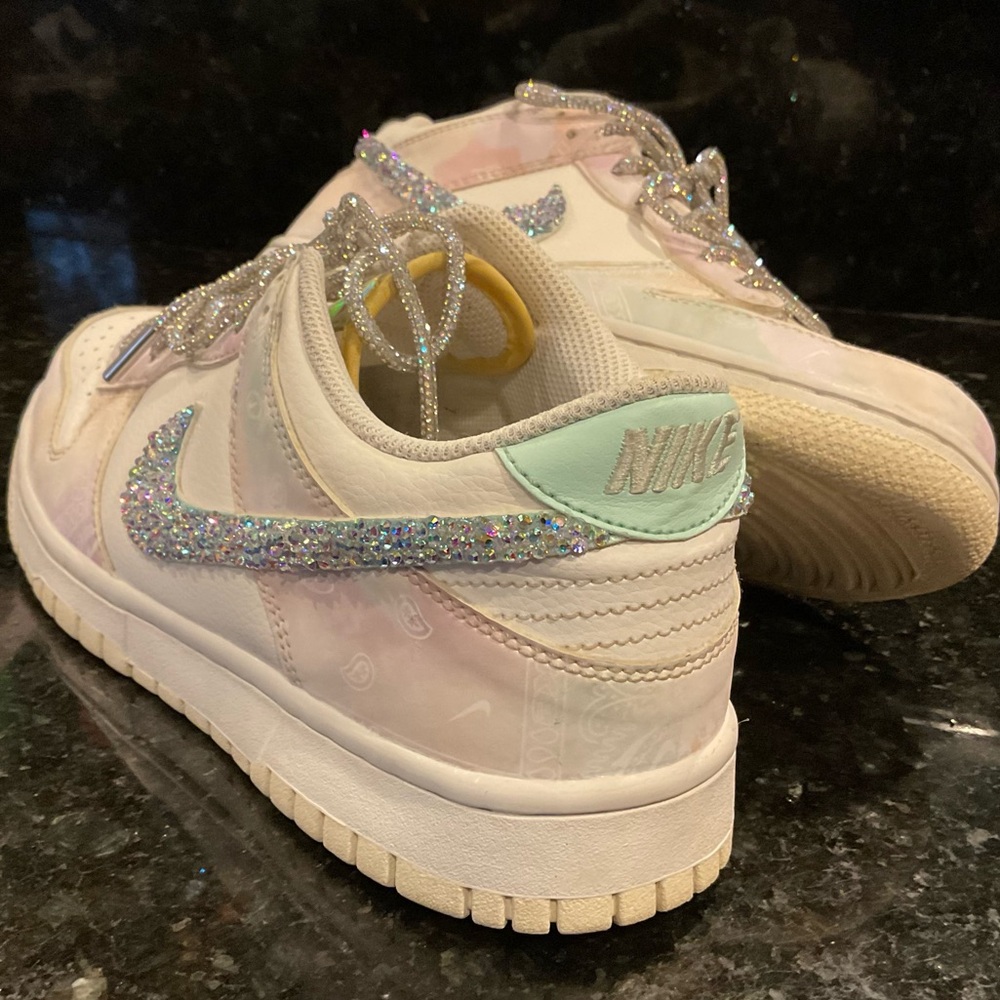 CUSTOM NIKE Low Dunk Pastel Paisley Sneakers, Rhinestones size Y7 woman’s 8 8.5 - Picture 12 of 15